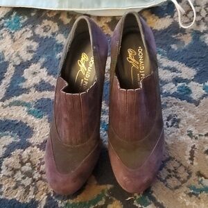 Beautiful lavender/dark Grey-brown heels